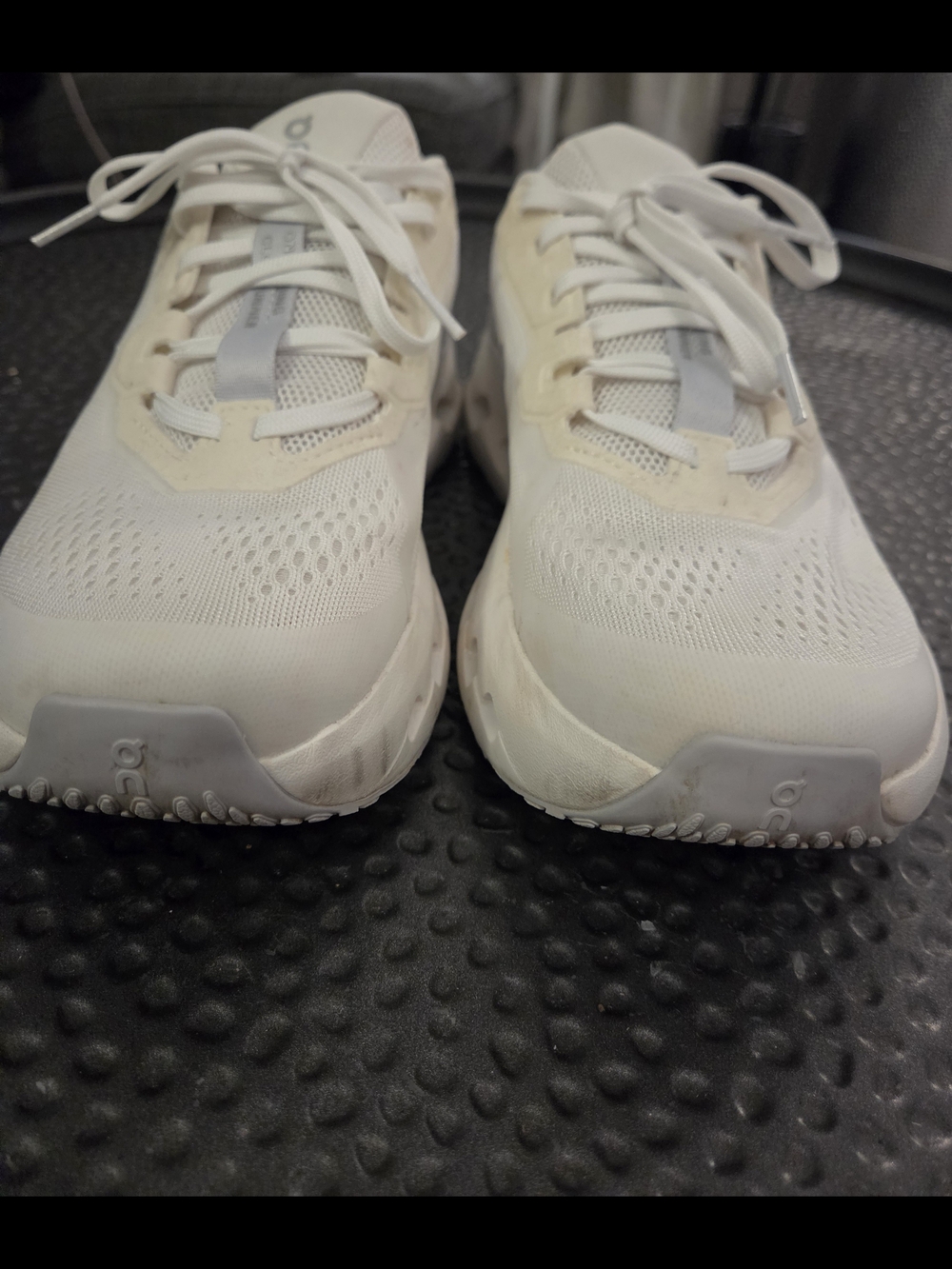 On Running Women's Sneakers in White/Cream - Picture 4 of 7